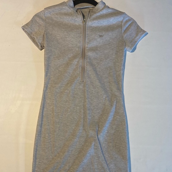 Golf Dress - Picture 2 of 3